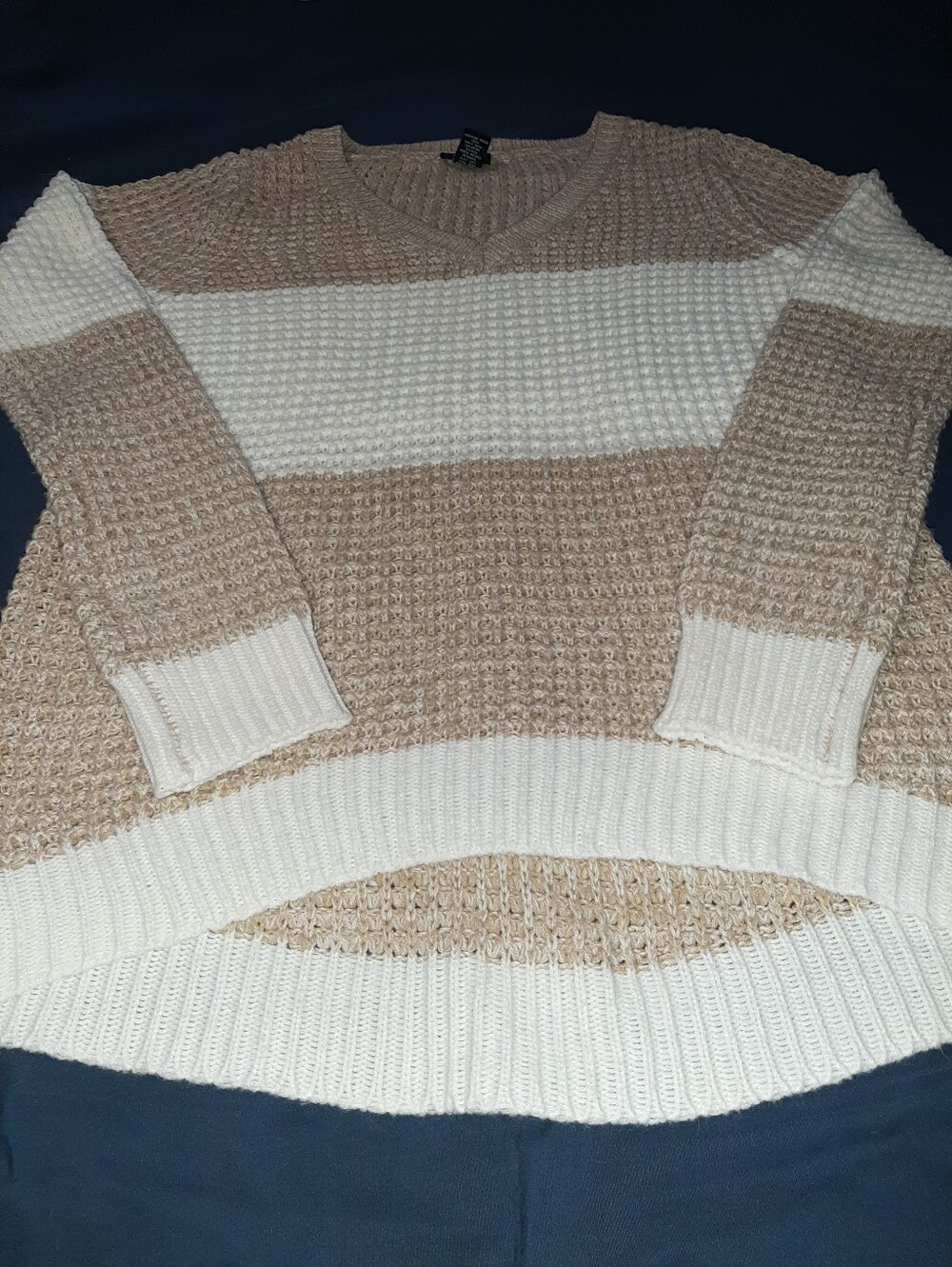 Rue21 Striped V-Neck Sweater in Cream & Tan